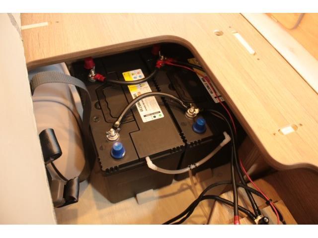 キャンピングカー バンコン ﾊｲｴｰｽ FOCS ｼｴｽﾀ 冷蔵庫 FF ﾜﾝｵｰﾅｰ