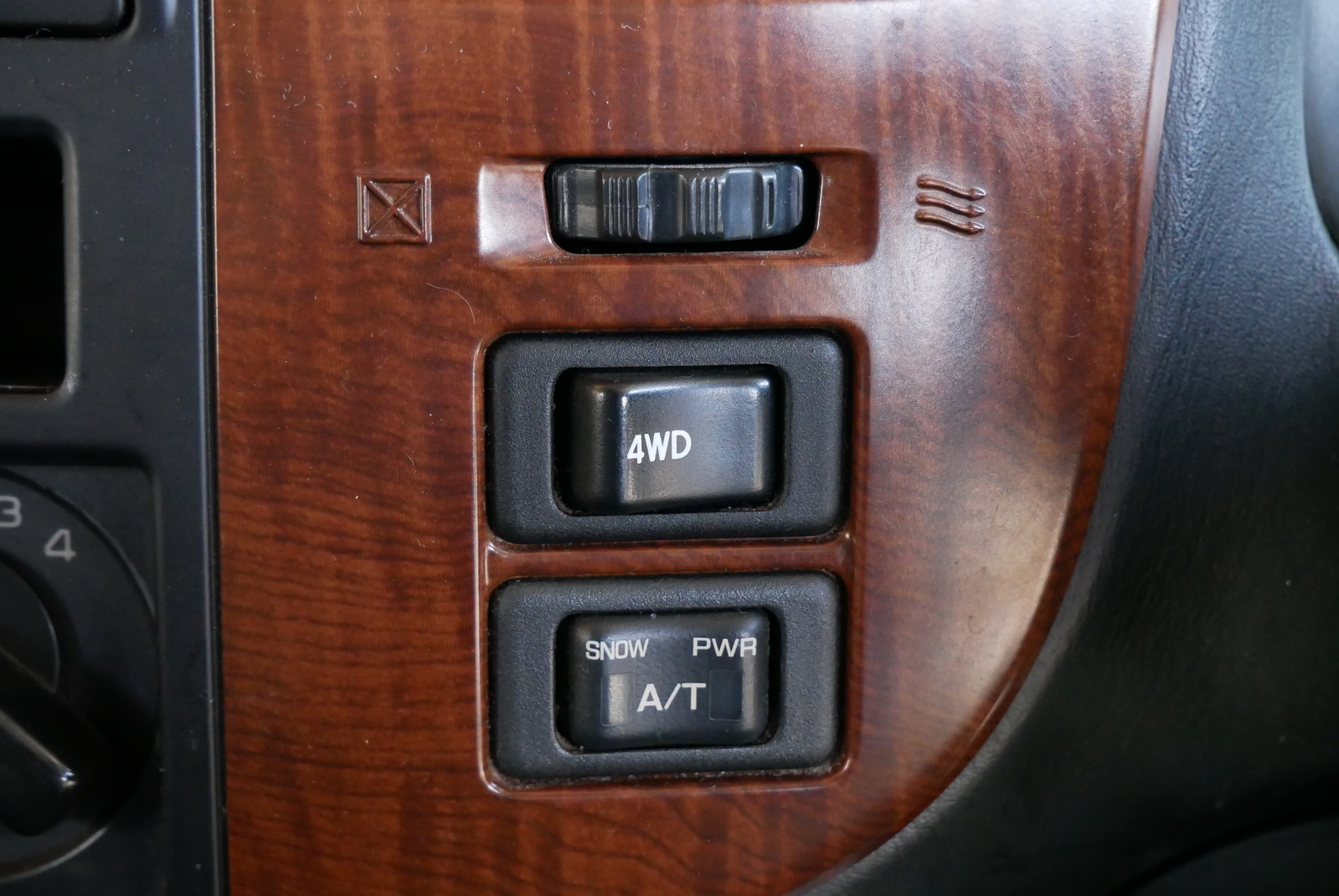 キャンピングカー バンコン ｷｬﾗﾊﾞﾝﾋﾟｰｽﾞｸﾗﾌﾄ製 軽油4WD FFﾋｰﾀｰ