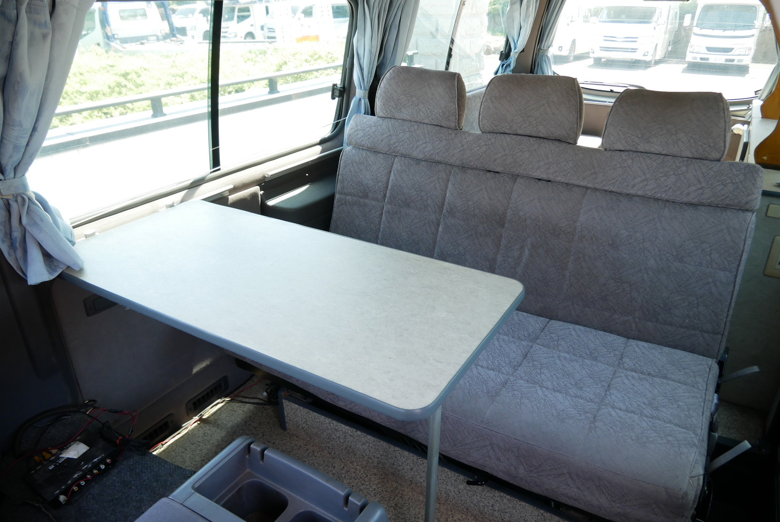 キャンピングカー バンコン ｷｬﾗﾊﾞﾝﾋﾟｰｽﾞｸﾗﾌﾄ製 軽油4WD FFﾋｰﾀｰ