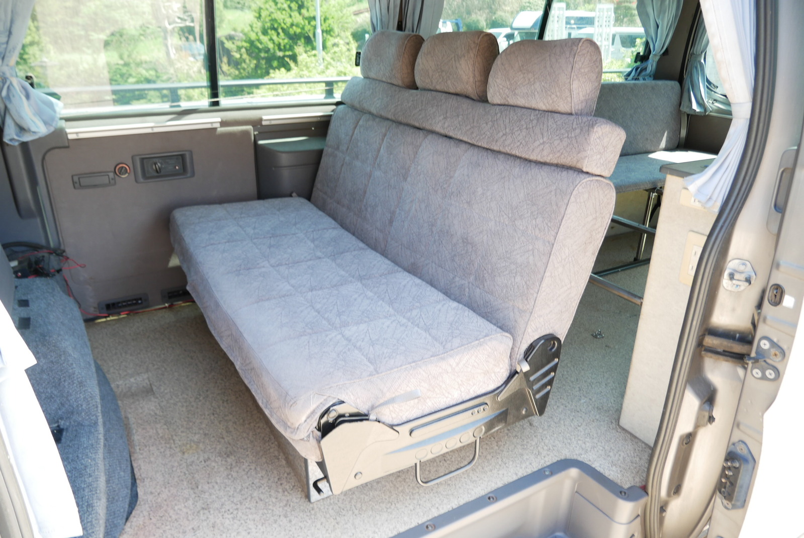 キャンピングカー バンコン ｷｬﾗﾊﾞﾝﾋﾟｰｽﾞｸﾗﾌﾄ製 軽油4WD FFﾋｰﾀｰ
