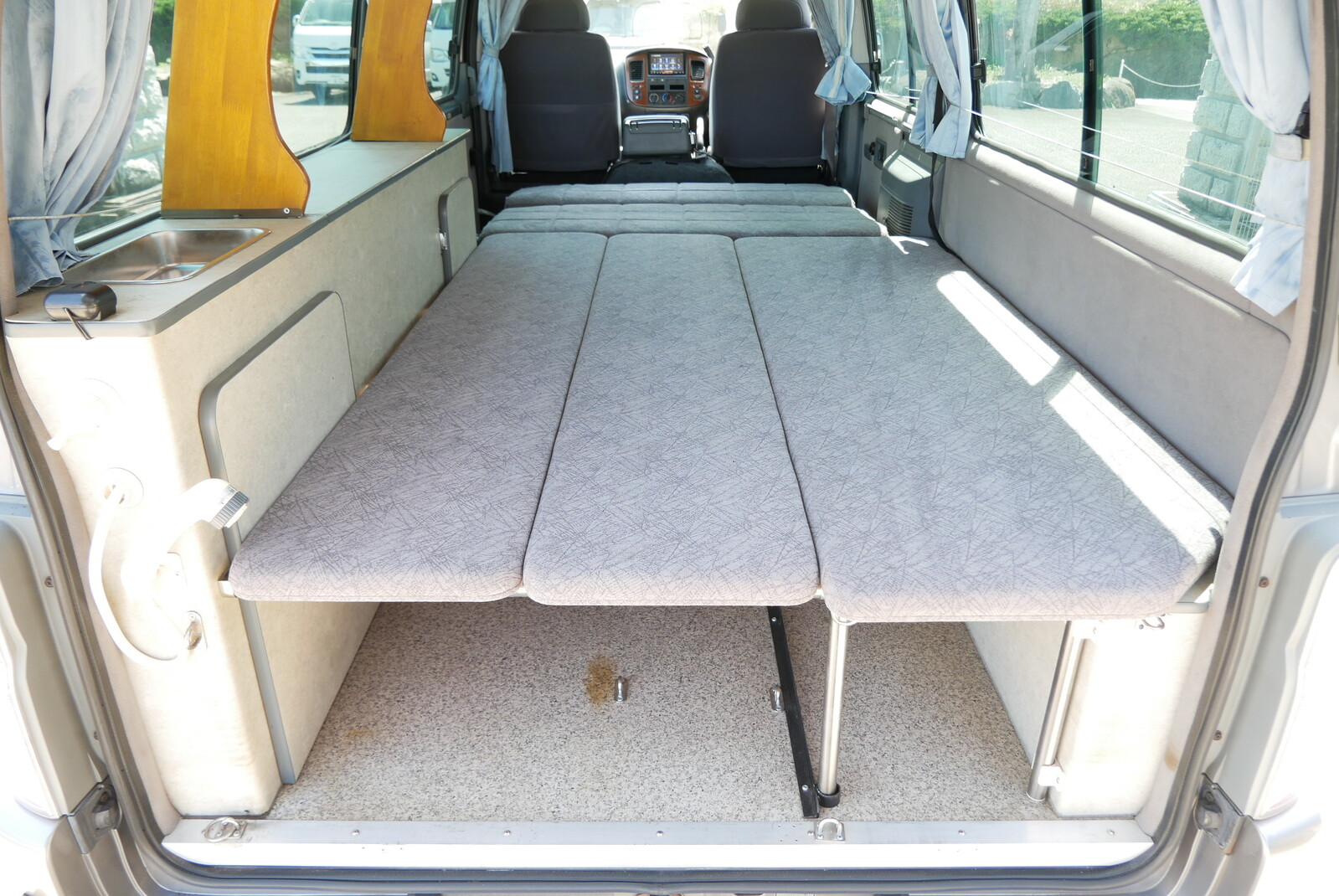 キャンピングカー バンコン ｷｬﾗﾊﾞﾝﾋﾟｰｽﾞｸﾗﾌﾄ製 軽油4WD FFﾋｰﾀｰ