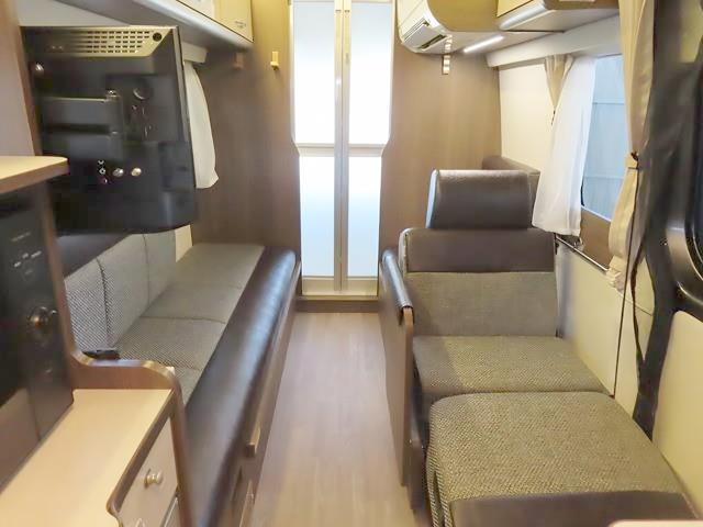 キャンピングカー バンコン NV350ｷｬﾗﾊﾞﾝ ﾚｸﾋﾞｨ ｲｿﾞﾗ 4WD