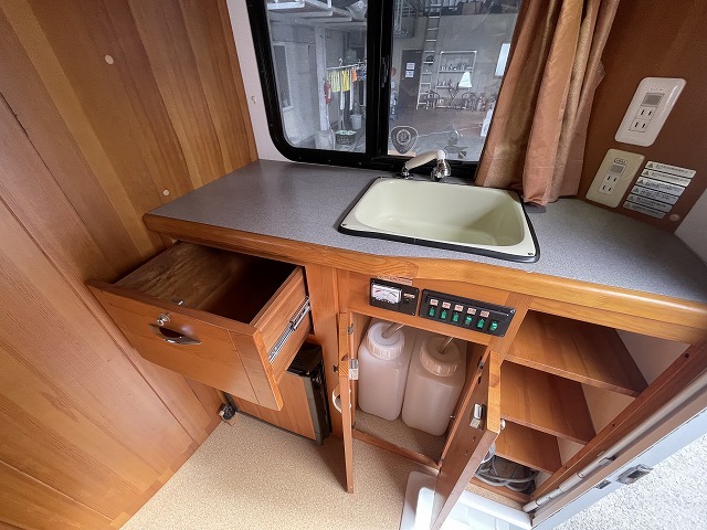 キャンピングカー キャブコン ﾊﾞﾈｯﾄ 東和 ｶｰﾋﾞｨDC
