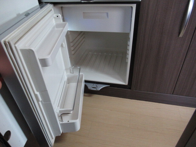 キャンピングカー キャブコン ｶﾑﾛｰﾄﾞ 東和 ｳﾞｫｰﾝR2Bｽﾞｨｰﾍﾞﾝ