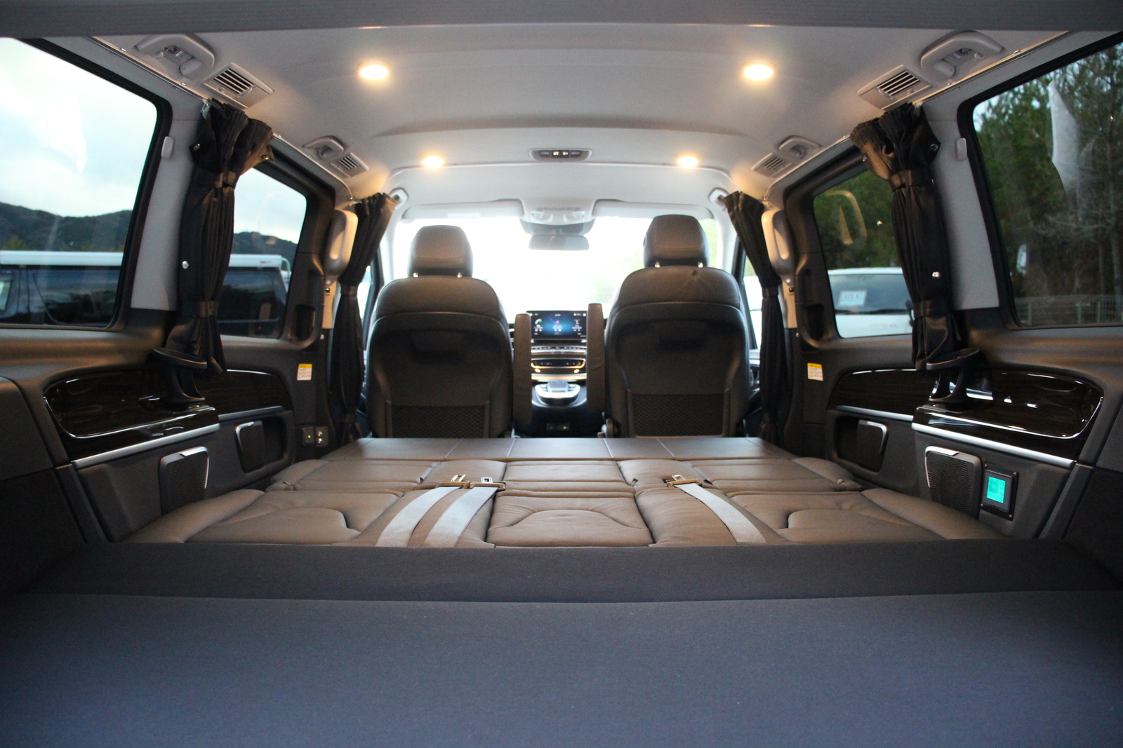 キャンピングカー バンコン ﾍﾞﾝﾂ ﾌｼﾞｶｰｽﾞｼﾞｬﾊﾟﾝ ｳﾞｧﾘｽ　新規架装