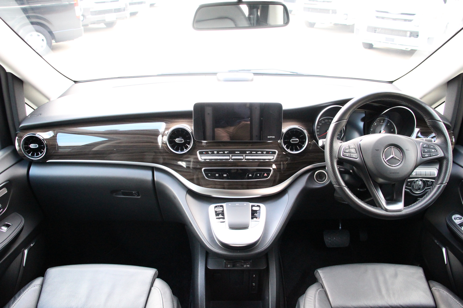 キャンピングカー バンコン ﾍﾞﾝﾂ ﾌｼﾞｶｰｽﾞｼﾞｬﾊﾟﾝ ｳﾞｧﾘｽ　新規架装