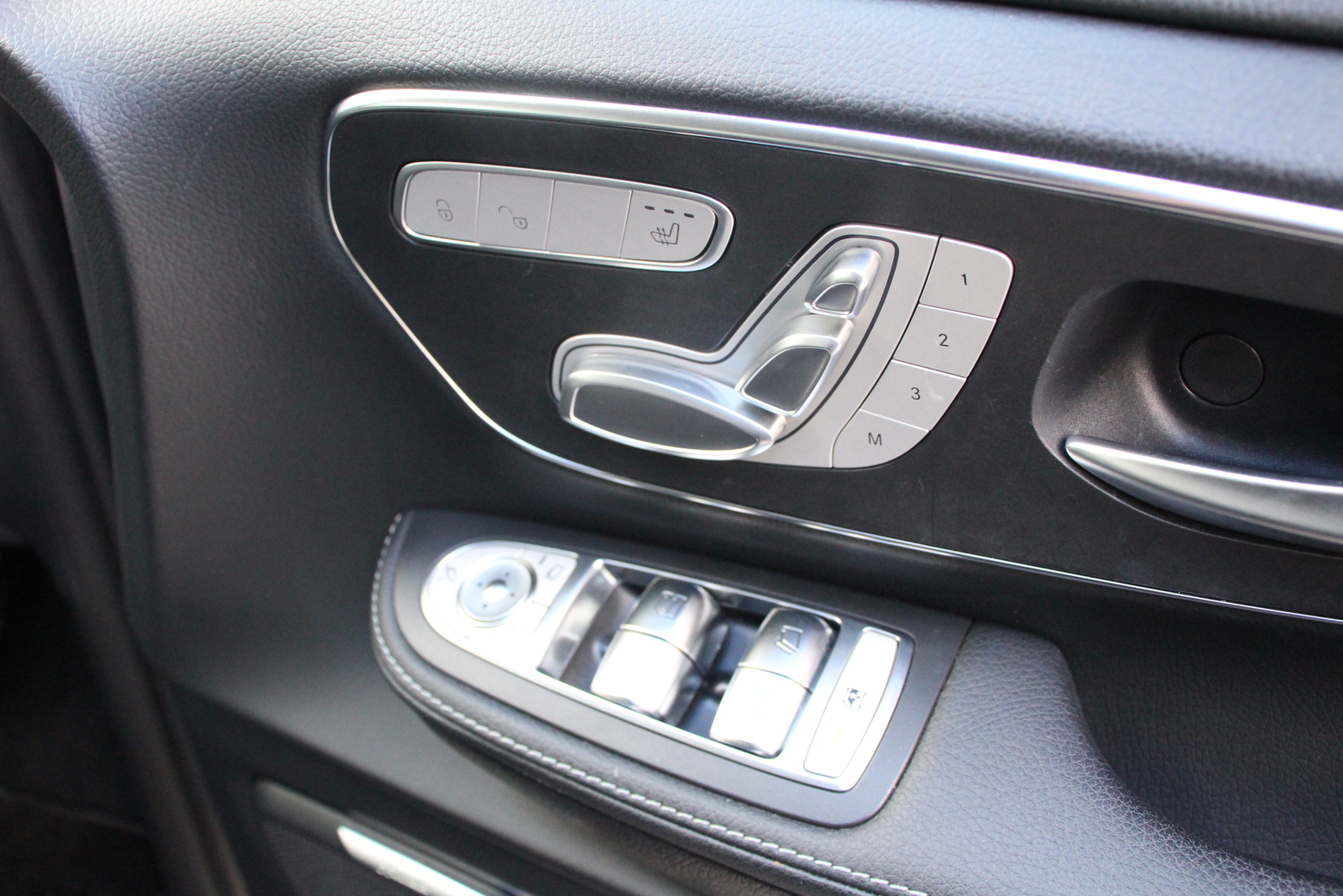 キャンピングカー バンコン ﾍﾞﾝﾂ ﾌｼﾞｶｰｽﾞｼﾞｬﾊﾟﾝ ｳﾞｧﾘｽ　新規架装