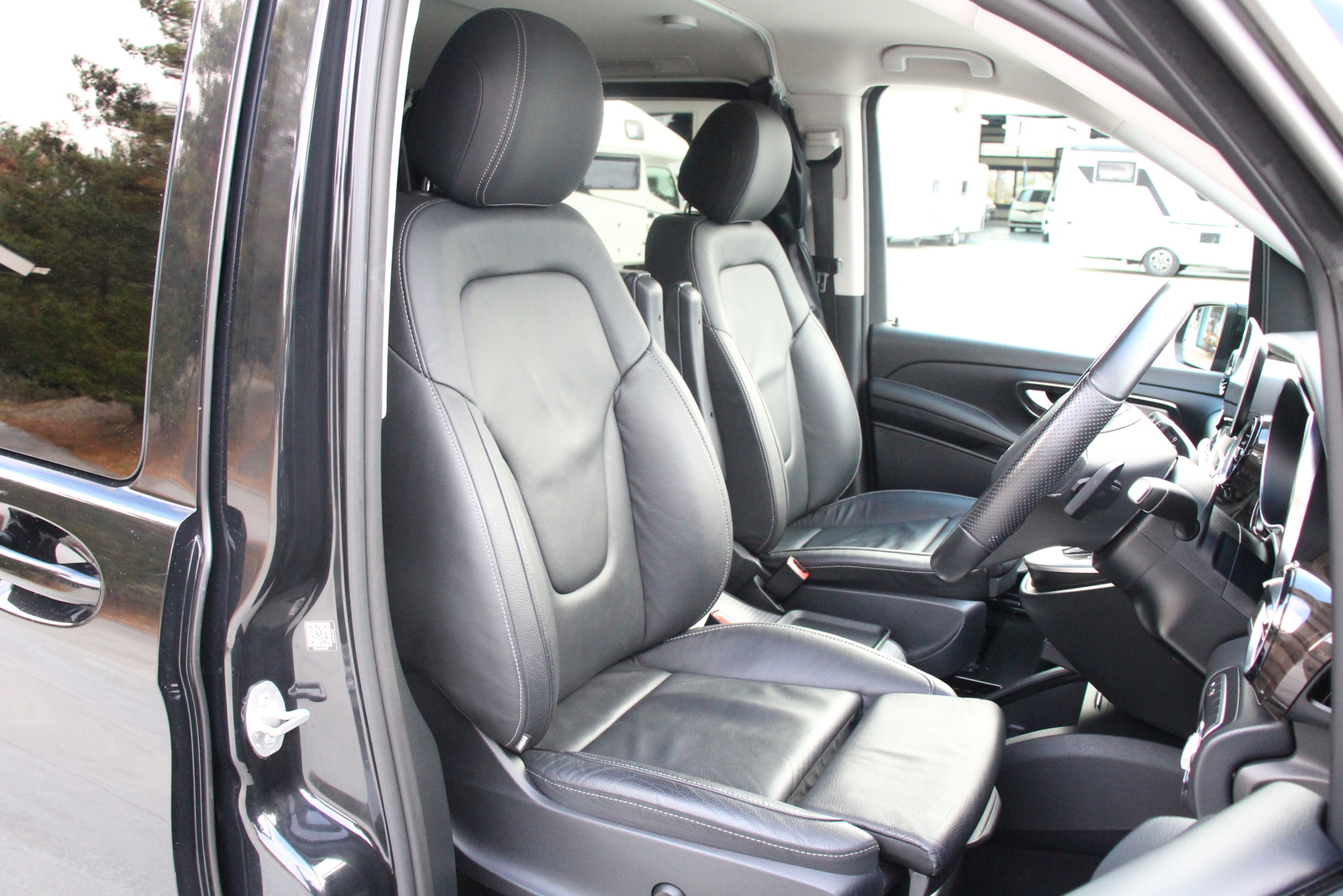 キャンピングカー バンコン ﾍﾞﾝﾂ ﾌｼﾞｶｰｽﾞｼﾞｬﾊﾟﾝ ｳﾞｧﾘｽ　新規架装