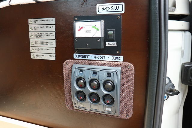 キャンピングカー バンコン NV350ｷｬﾗﾊﾞﾝ ﾅｯﾂ ｷｬﾗﾊﾞﾝｻﾙｰﾝ 4WD