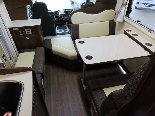 キャンピングカー キャブコン ｶﾑﾛｰﾄﾞ 東和ｳﾞｫｰﾝｴｸｽｸﾙｰｼﾌﾞR2B 4WD