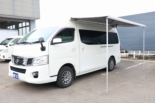 キャンピングカー バンコン NV350ｷｬﾗﾊﾞﾝ ﾋﾞｰｸﾙ ﾃﾞｭｵ　4WD