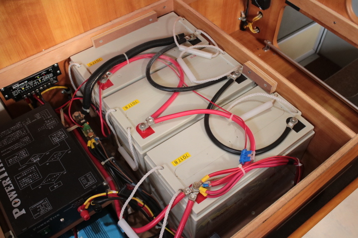 キャンピングカー キャブコン ｶﾑﾛｰﾄﾞ ﾊﾞﾝﾃｯｸ ｼﾞﾙ480ｽｷｯﾌﾟ家庭用AC