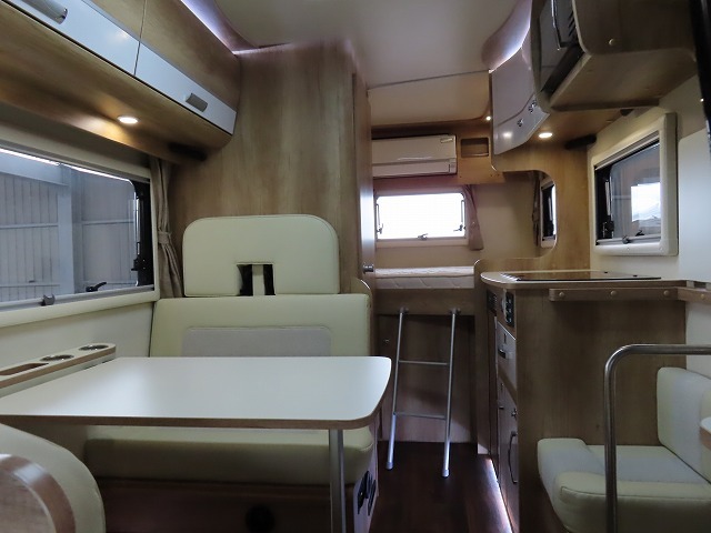 キャンピングカー キャブコン ｶﾑﾛｰﾄﾞ ﾅｯﾂRV ｸﾚｱ5.3X ﾊｲﾊﾟｰｴﾎﾞ