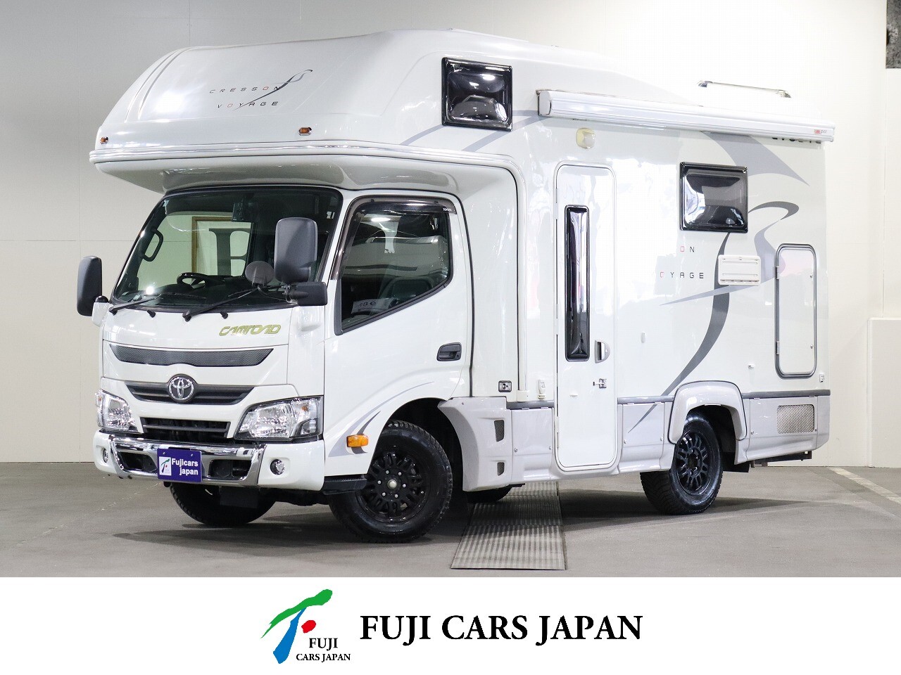 キャンピングカー キャブコン カムロード ナッツRVクレソンボヤージュW 4WD