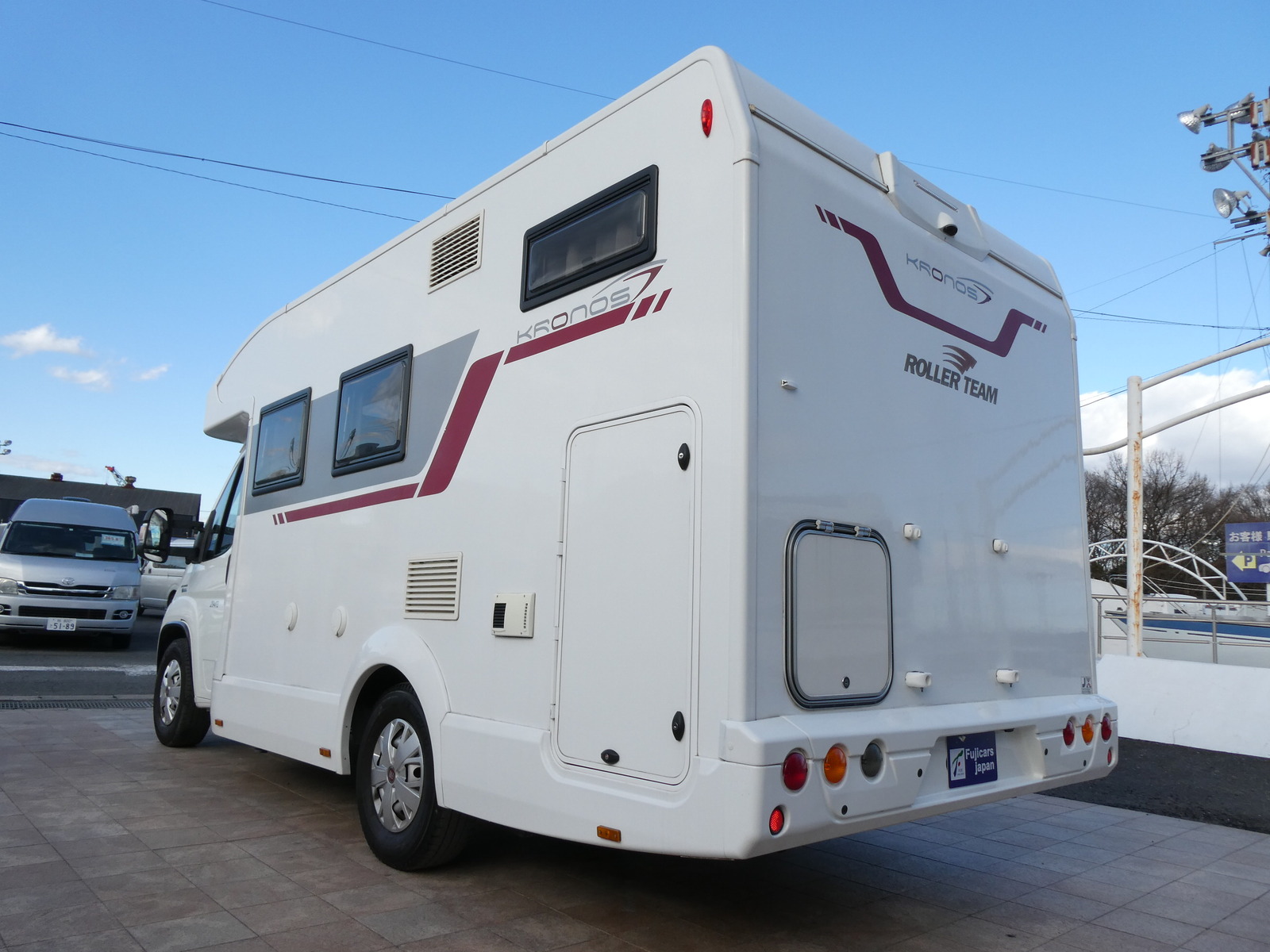 キャンピングカー キャブコン ﾛｰﾗｰﾁｰﾑ　ｸﾛﾉｽ294TL　9速AT　2.3DT