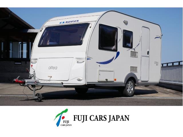 キャンピングカー トレーラー アドリア アルティア390DS けん引免許不要