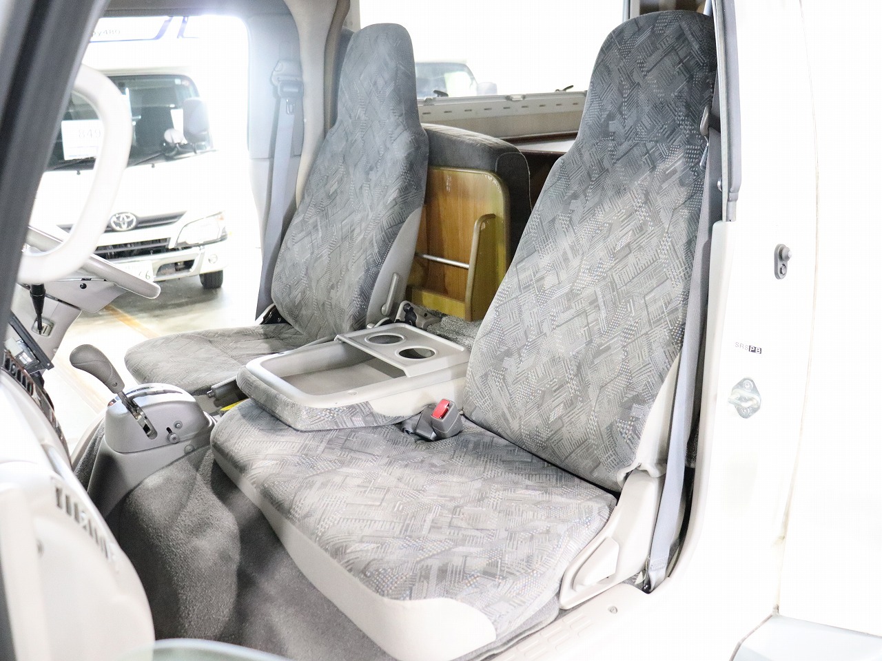 キャンピングカー キャブコン ｶﾑﾛｰﾄﾞ ﾊﾞﾝﾃｯｸｼﾞﾙ520 家庭用ｴｱｺﾝ4WD