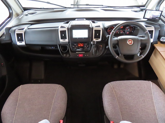 キャンピングカー バスコン ﾃﾞｭｶﾄ ﾃﾞｽﾚﾌｸﾞﾛｰﾌﾞﾊﾞｽGT i6 9速AT