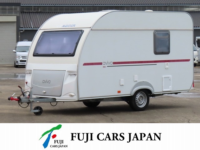 キャンピングカー トレーラー アドリア アビバ350L　牽引免許不要