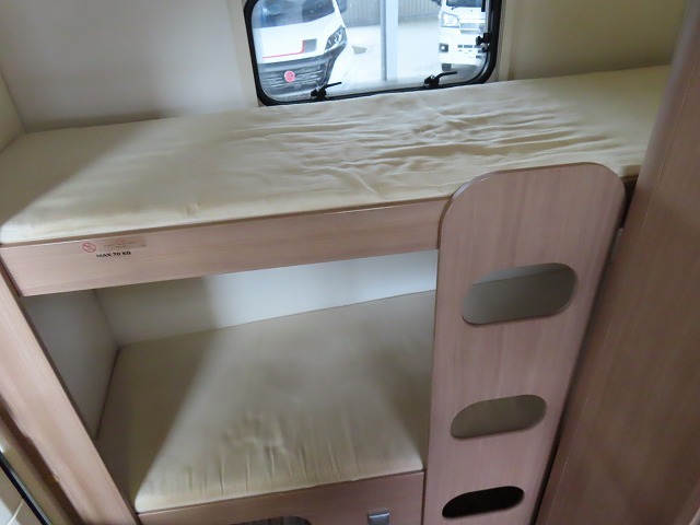 キャンピングカー トレーラー ｱﾄﾞﾘｱ ｱﾋﾞﾊﾞ350L　牽引免許不要