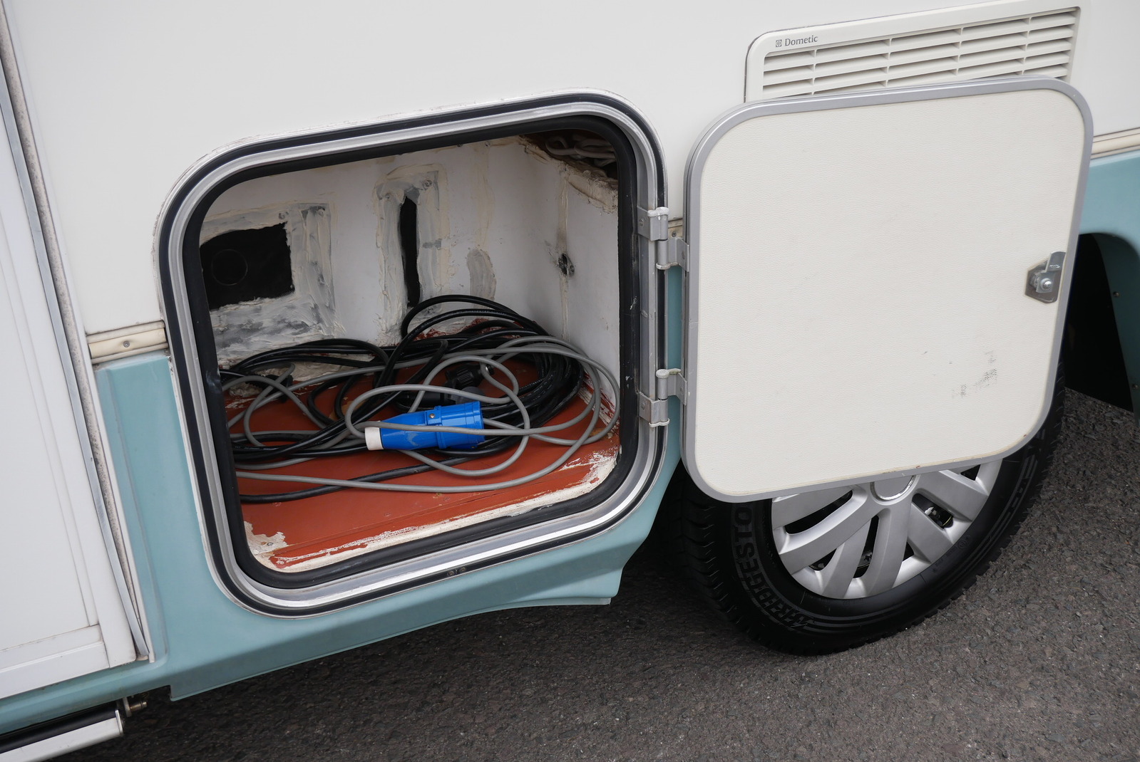 キャンピングカー キャブコン ｶﾑﾛｰﾄﾞ ﾊﾞﾝﾃｯｸ ｺﾙﾄﾞﾊﾞﾝｸｽ ｿｰﾗｰ