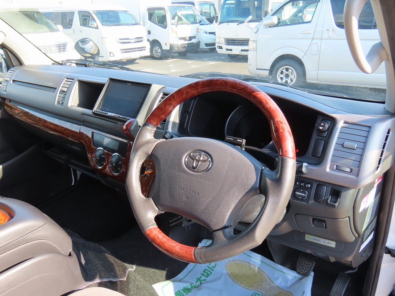 キャンピングカー バンコン ﾊｲｴｰｽ ﾚｸﾋﾞｨ製 ｶﾝﾄﾘｰｸﾗﾌﾞ
