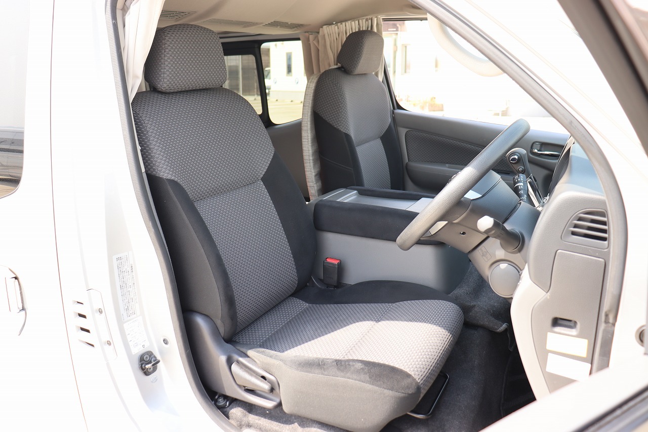 キャンピングカー バンコン NV350 ｱﾈｯｸｽ ｺﾝﾎﾟｰｻﾞｰ 2.5DT 4WD