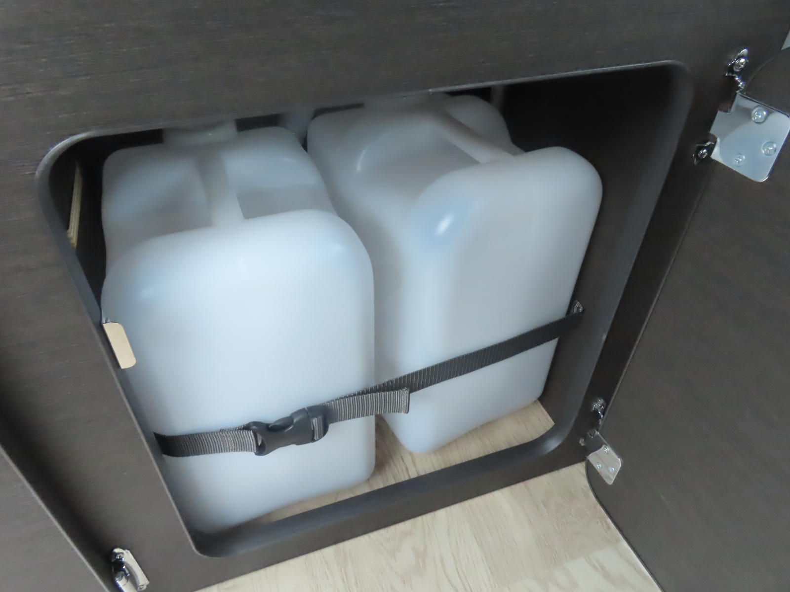 キャンピングカー バンコン ﾊｲｴｰｽ FOCS DSｺﾝﾊﾟｸﾄ