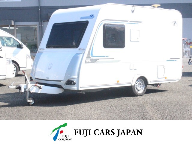 キャンピングカー トレーラー トリガノ エメロード376VP 窓エアコン FFヒーター