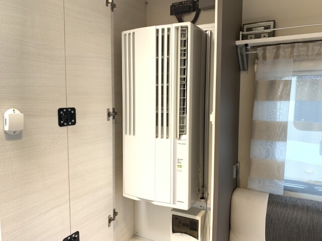 キャンピングカー トレーラー ﾄﾘｶﾞﾉ ｴﾒﾛｰﾄﾞ376VP 窓ｴｱｺﾝ FFﾋｰﾀｰ