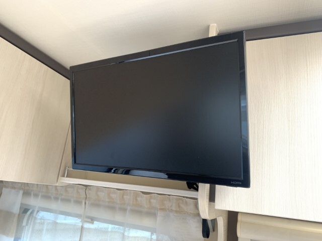 キャンピングカー トレーラー ﾄﾘｶﾞﾉ ｴﾒﾛｰﾄﾞ376VP 窓ｴｱｺﾝ FFﾋｰﾀｰ