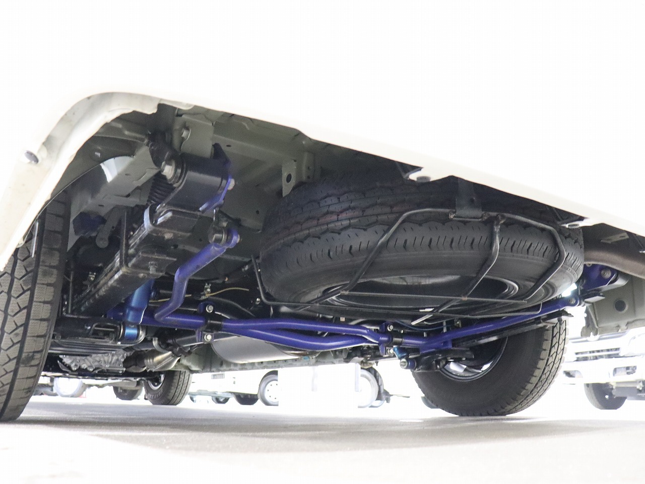キャンピングカー バンコン ﾊｲｴｰｽ ﾚｸﾋﾞｨ ﾌﾟﾗｽDD　4WD　FF