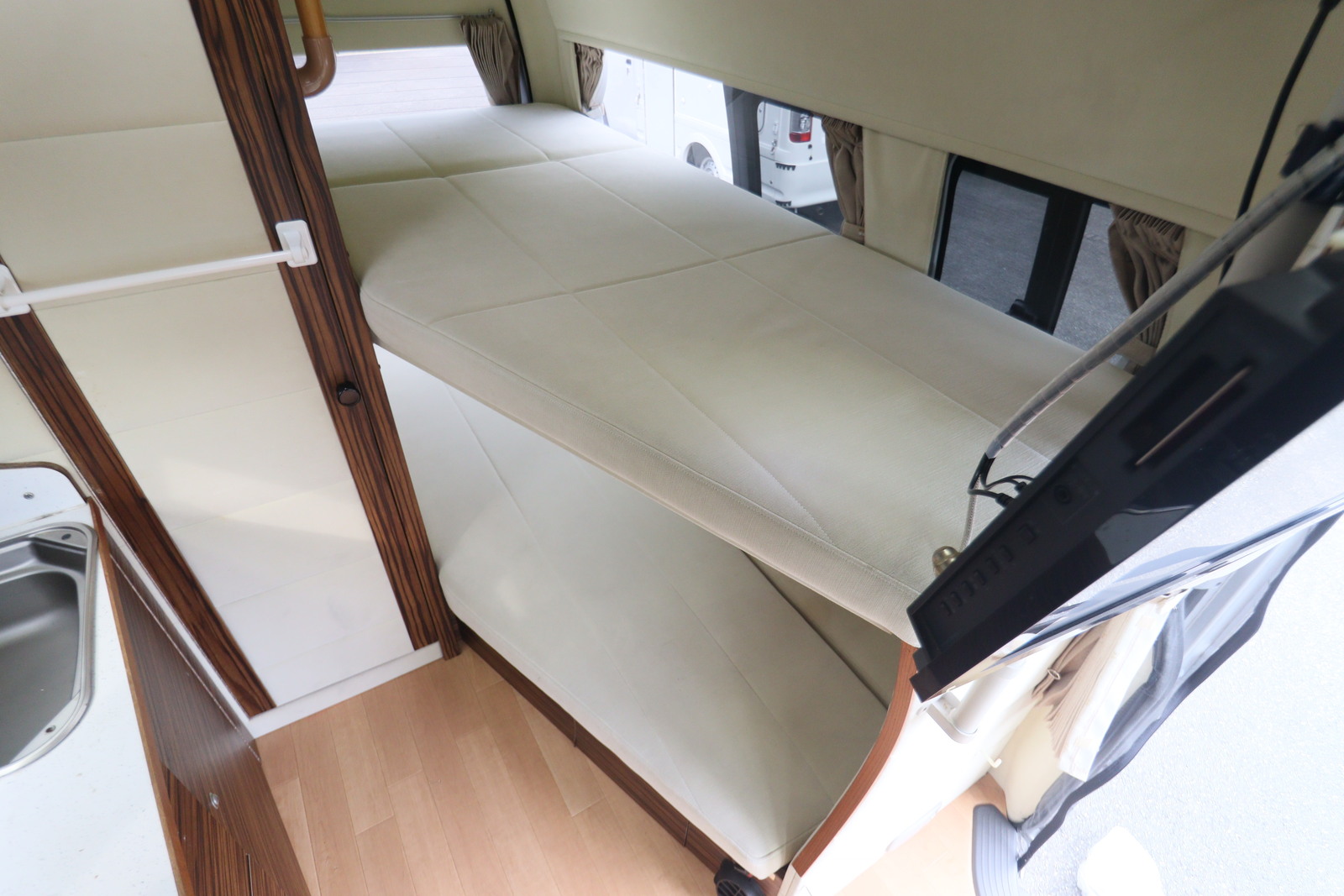 キャンピングカー バンコン ﾊｲｴｰｽ 大森自動車 ﾊﾞﾙﾐｨ2007