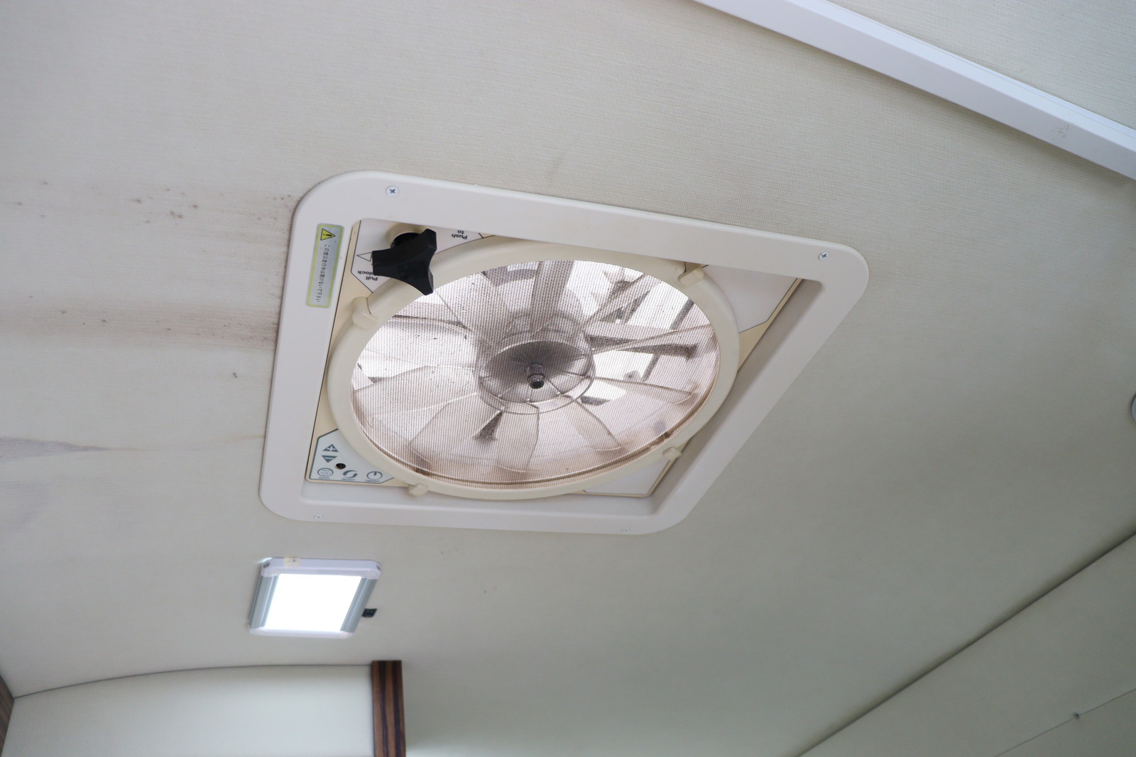 キャンピングカー バンコン ﾊｲｴｰｽ 大森自動車 ﾊﾞﾙﾐｨ2007