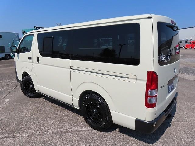 キャンピングカー バンコン ﾊｲｴｰｽ ﾄｲﾌｧｸﾄﾘｰ ｸﾞﾘｰﾝﾊﾞﾃﾞｨ 4WD