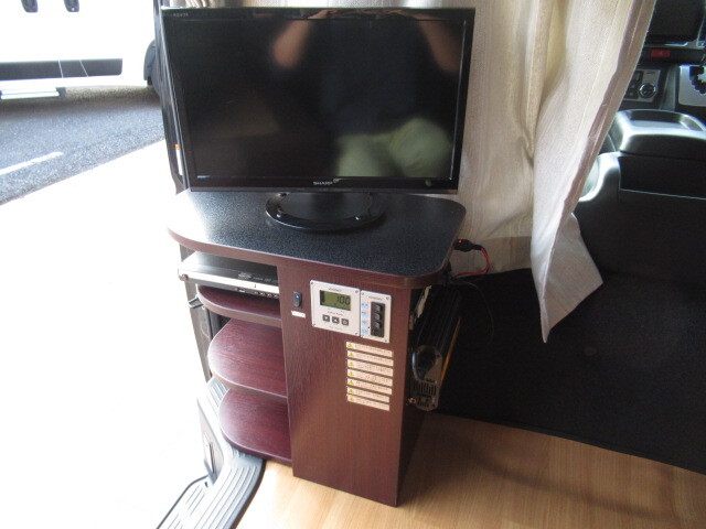 キャンピングカー バンコン ﾊｲｴｰｽ ﾅｯﾂRV ﾌｧﾐﾓ ﾀｲﾌﾟC