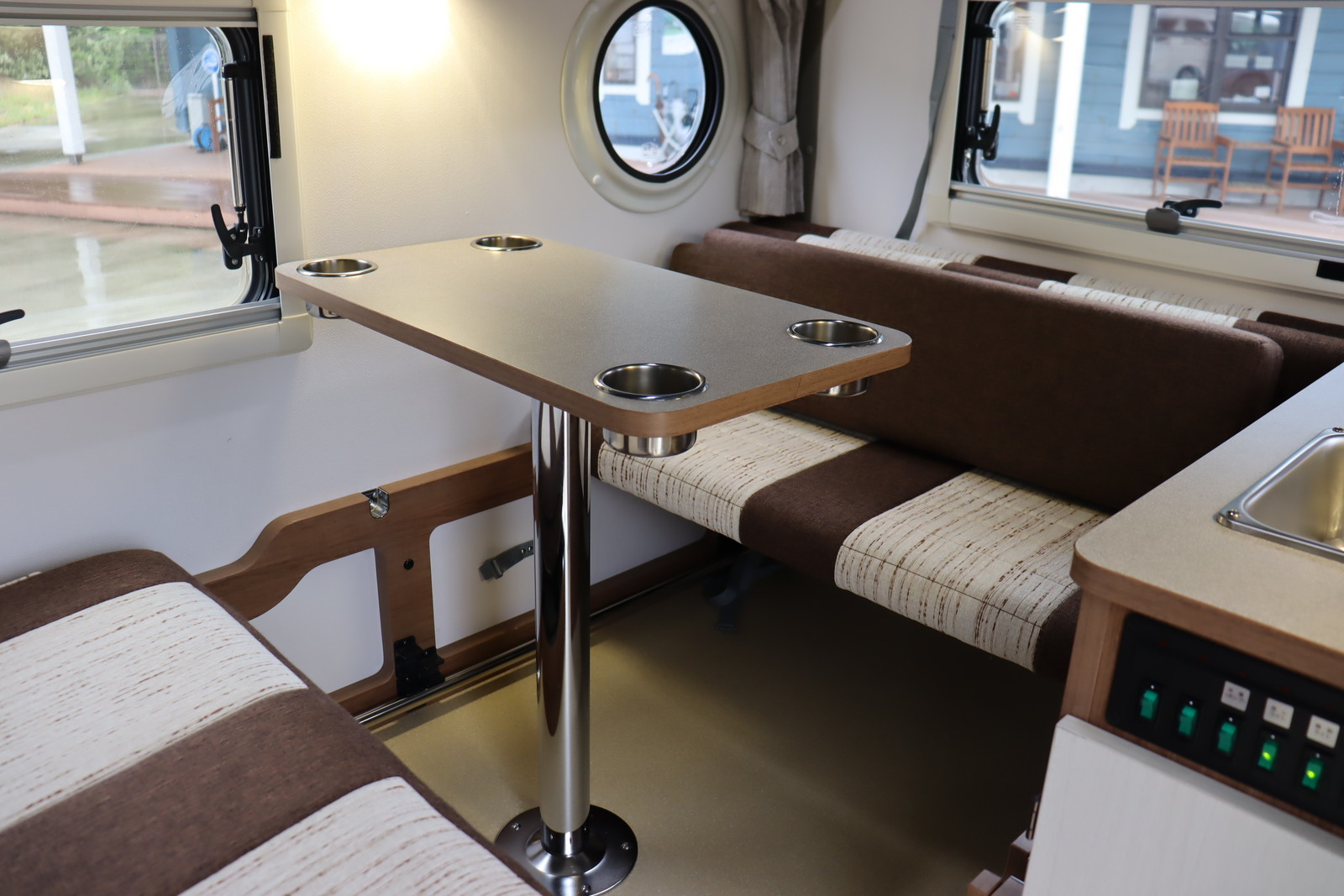 キャンピングカー 軽キャンパー ﾊｲｾﾞｯﾄ 東和ﾓｰﾀｰｽ ｲﾝﾃﾞｨ108