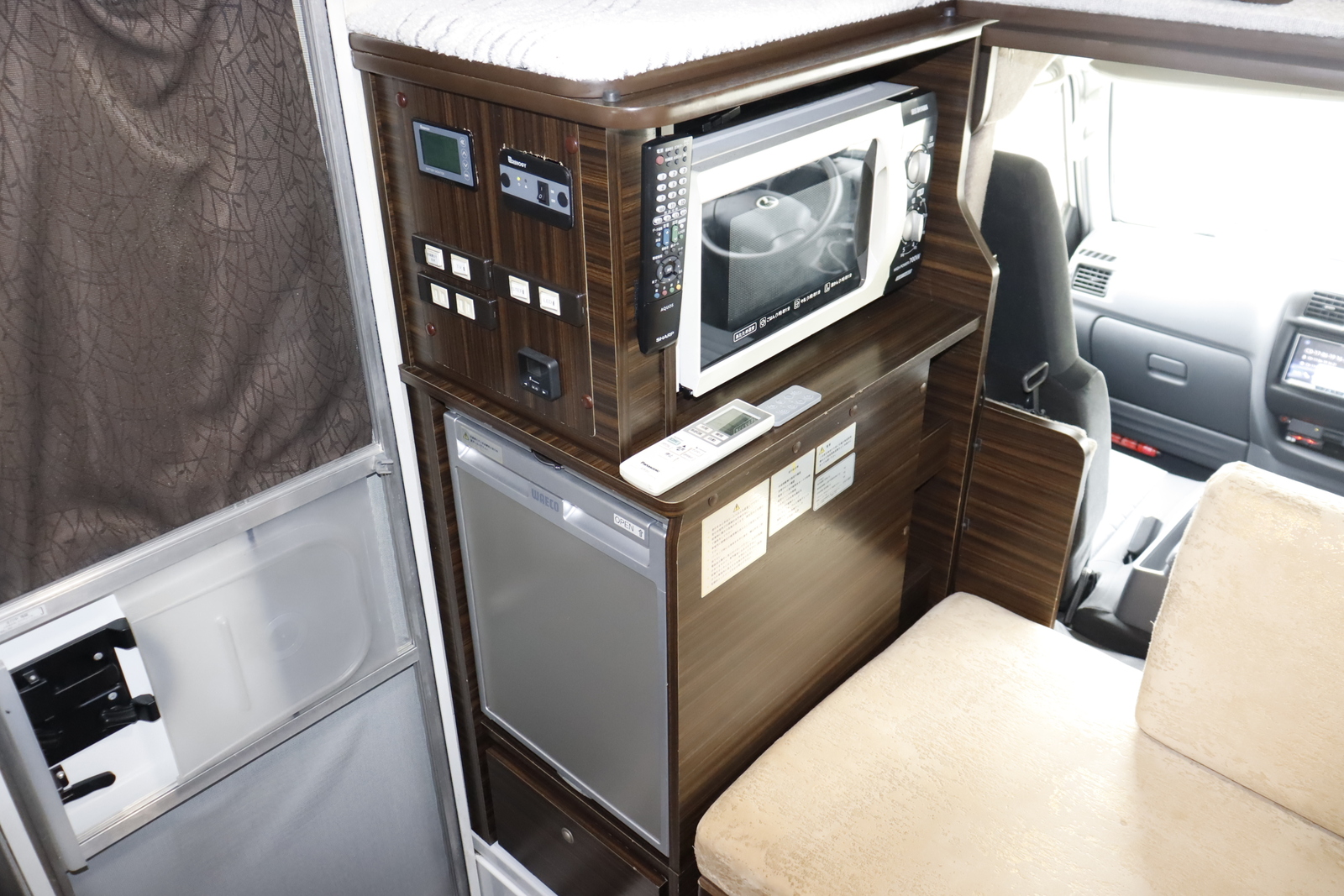 キャンピングカー キャブコン ﾎﾞﾝｺﾞ ﾛｰﾀｽRV ﾏﾝﾎﾞｳANV