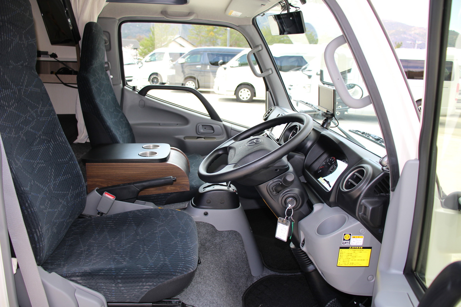 キャンピングカー キャブコン ｶﾑﾛｰﾄﾞ ﾊﾞﾝﾃｯｸ ｼﾞﾙ520 4WD 家庭用AC