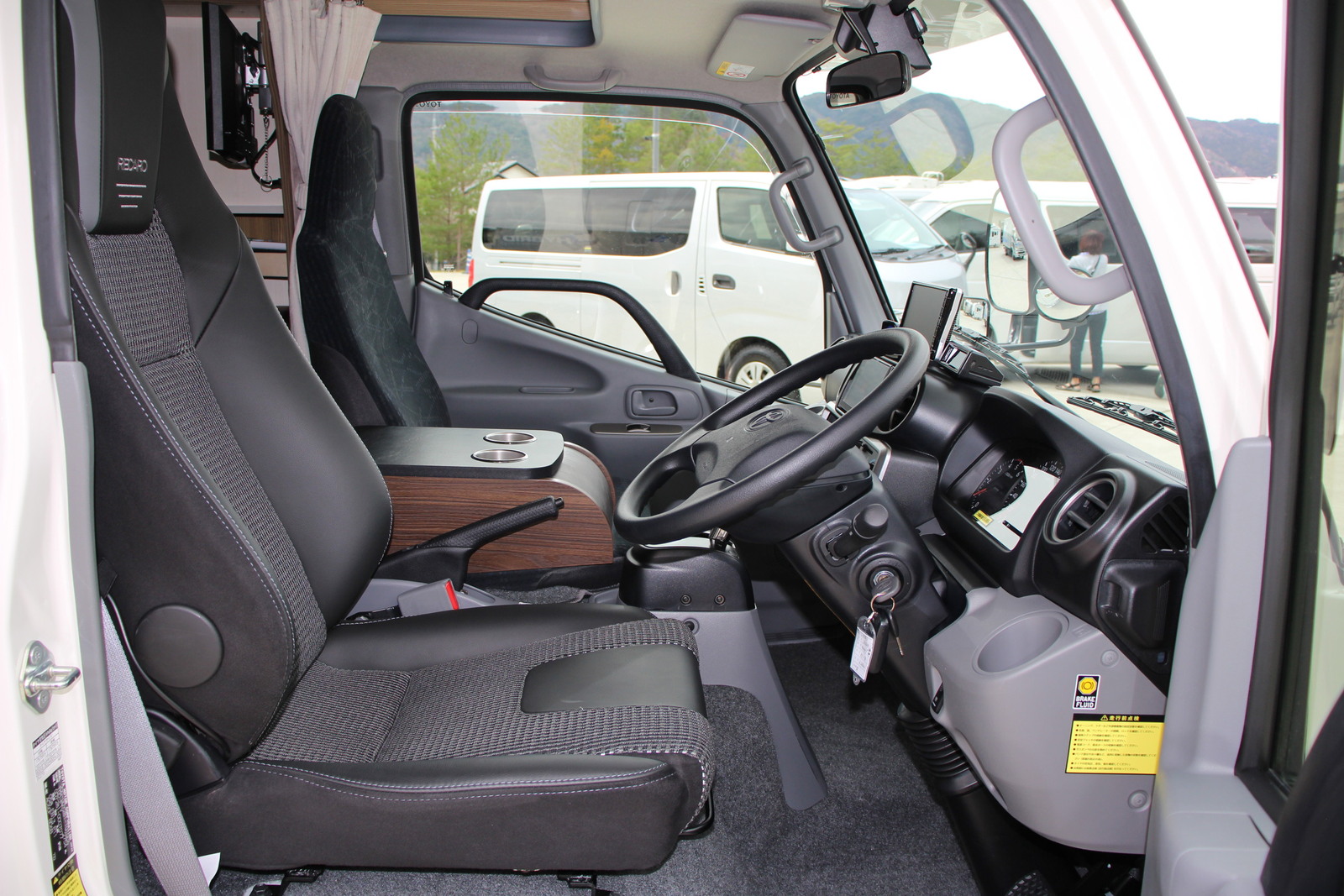 キャンピングカー キャブコン ｶﾑﾛｰﾄﾞ ﾊﾞﾝﾃｯｸ ｼﾞﾙ520 家AC 4WD