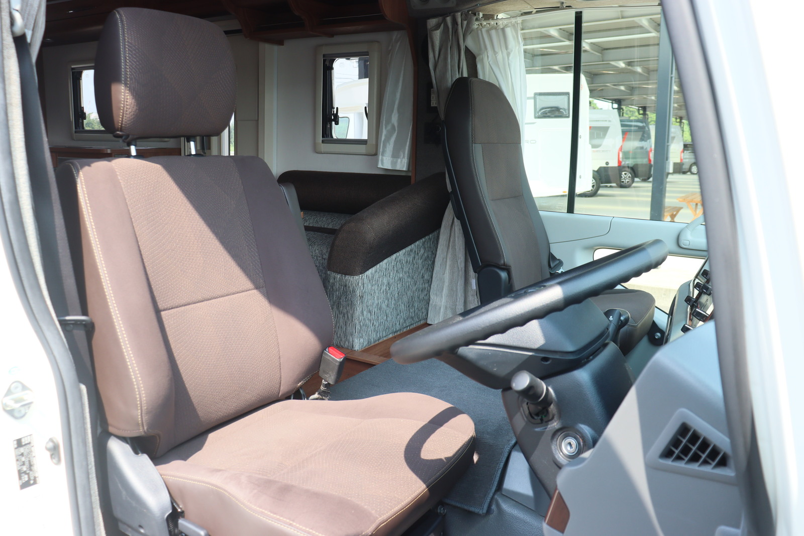 キャンピングカー バスコン ｺｰｽﾀｰﾅｯﾂRVﾎﾞｰﾀﾞｰﾊﾞﾝｸｽｴﾎﾞ ﾀｲﾌﾟL