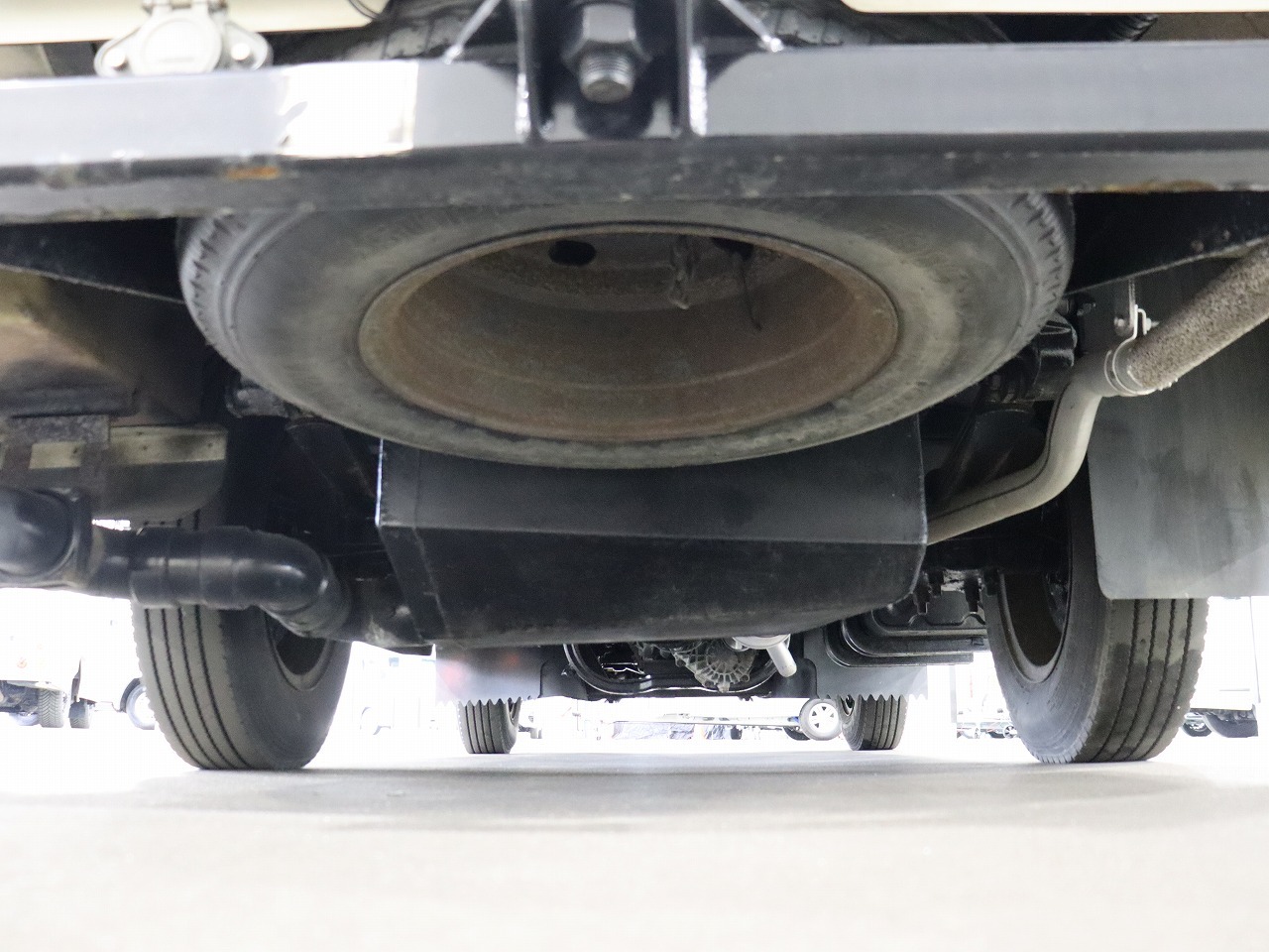 キャンピングカー キャブコン ｴﾙﾌ YMS ｵｯｸｽ 軽油4WD FF暖房 給湯器