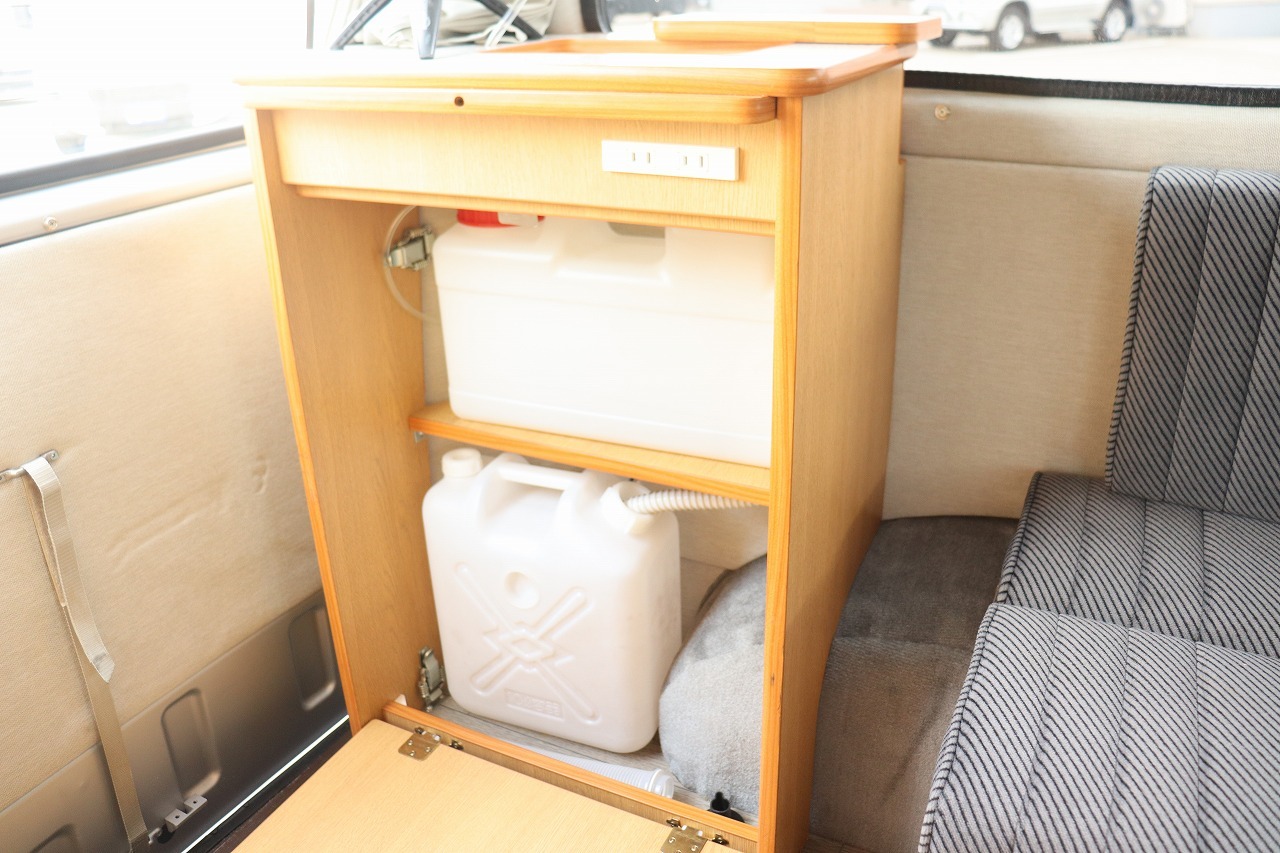 キャンピングカー バンコン ｸﾞﾗﾝﾄﾞﾊｲｴｰｽ ﾘﾝｴｲ ｵﾘｼﾞﾅﾙ仕様　4WD