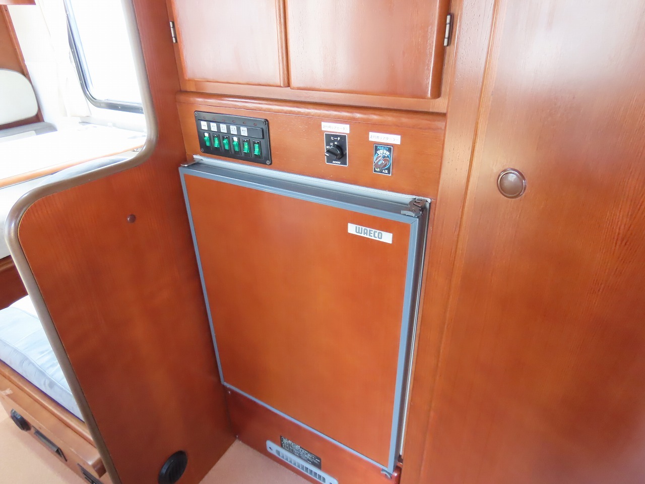 キャンピングカー キャブコン ｶﾑﾛｰﾄﾞ 東和ﾓｰﾀｰｽ製　ｳﾞｫｰﾝDC