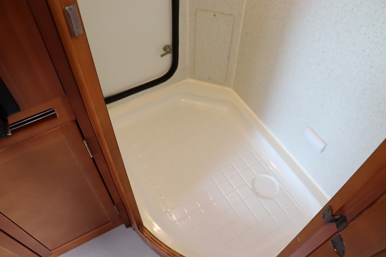 キャンピングカー キャブコン NV200ﾊﾞﾈｯﾄ AtoZ ｱﾙﾌｧ　ﾀｲﾌﾟ2
