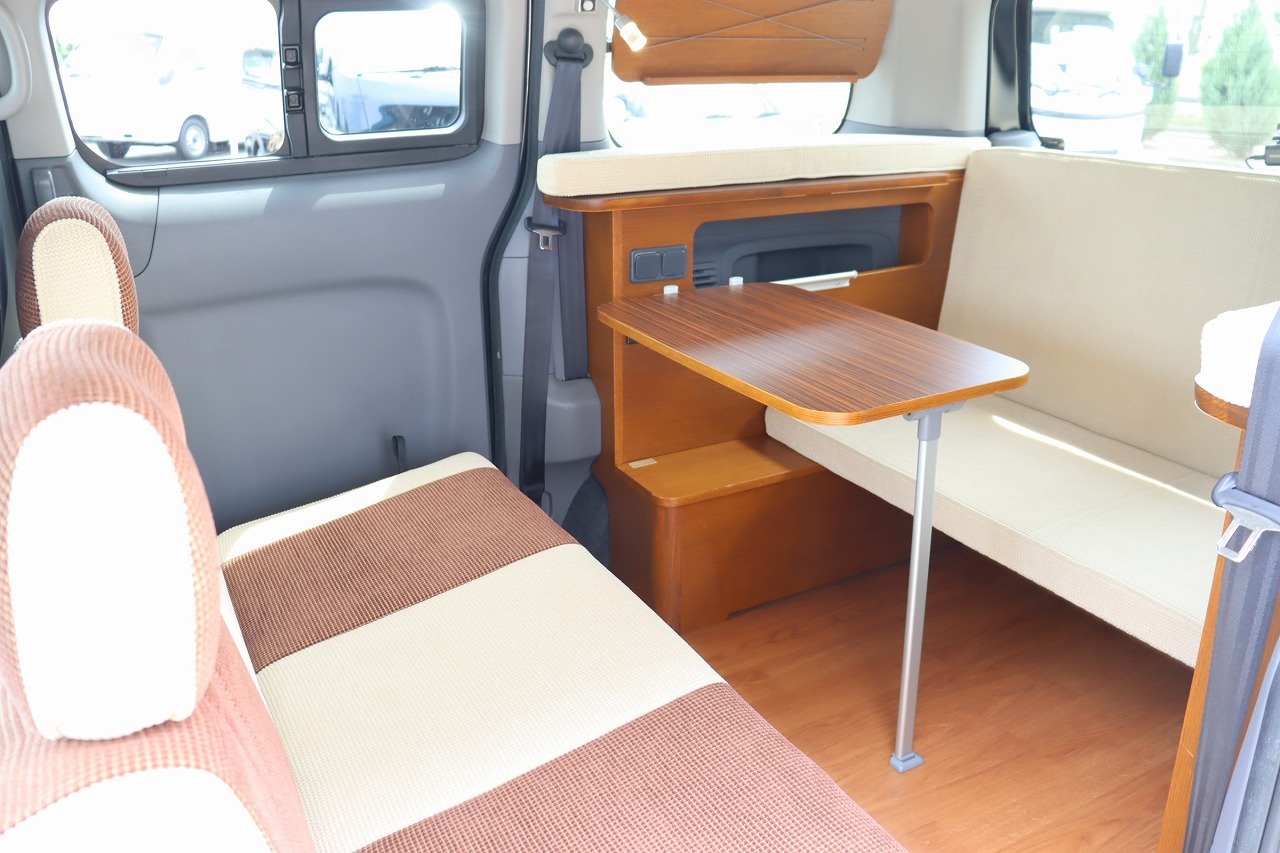キャンピングカー バンコン NV200ﾊﾞﾈｯﾄ ﾄｲﾌｧｸﾄﾘｰ ｴｺﾛ