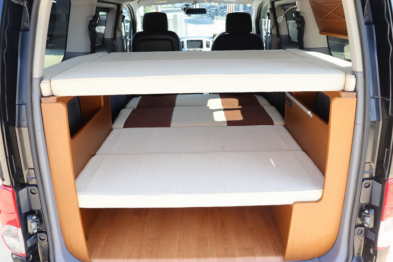 キャンピングカー バンコン NV200ﾊﾞﾈｯﾄ ﾄｲﾌｧｸﾄﾘｰ ｴｺﾛ
