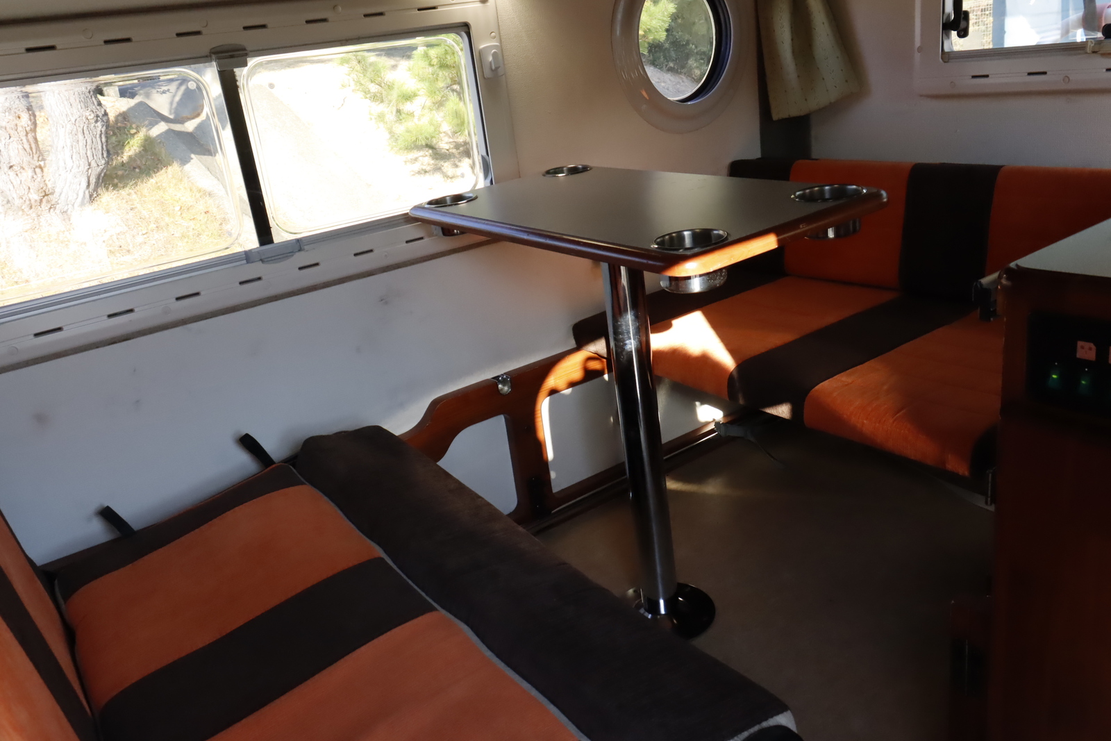 キャンピングカー 軽キャンパー ｸﾘｯﾊﾟｰ ｲﾝﾃﾞｨｱﾅRV ｲﾝﾃﾞｨ727