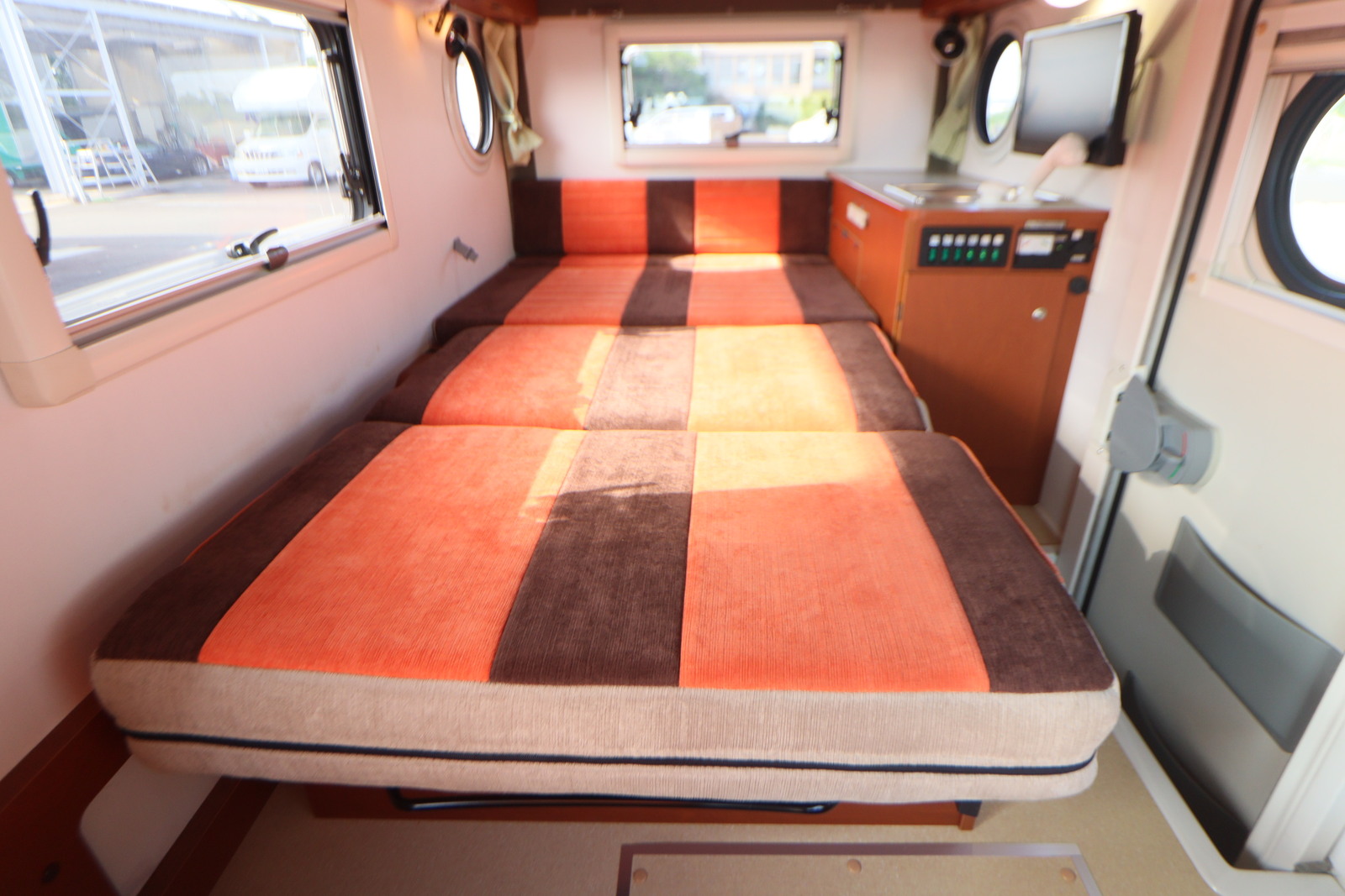 キャンピングカー 軽キャンパー ｷｬﾘｲ ｲﾝﾃﾞｨｱﾅRV ｲﾝﾃﾞｨ727