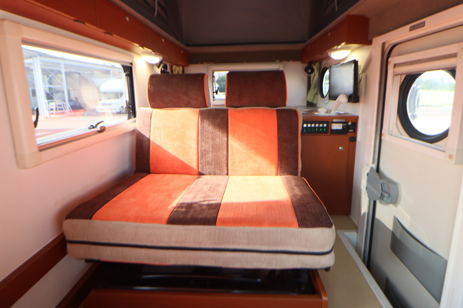 キャンピングカー 軽キャンパー ｷｬﾘｲ ｲﾝﾃﾞｨｱﾅRV ｲﾝﾃﾞｨ727
